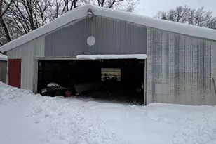 609 Carr Rd, Muskegon, MI 49442 - Photo 2