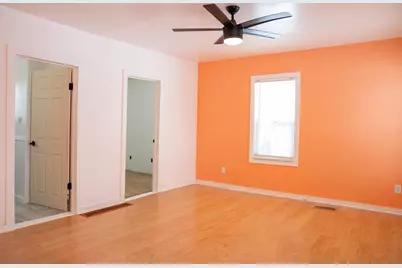 204 W Walnut Street, Albion, MI 49224 - Photo 2