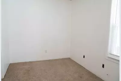 204 W Walnut Street, Albion, MI 49224 - Photo 4