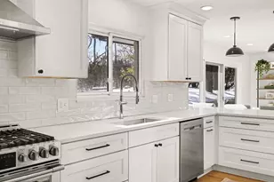 2460 Adare Rd, Ann Arbor, MI 48104 - Photo 22