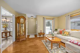 181 S Park St, Cedar Springs, MI 49319 - Photo 2