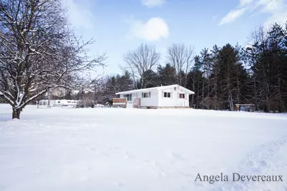 6040 N Hillman Road, Six Lakes, MI 48886 - Photo 4