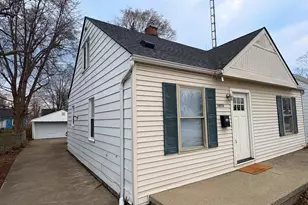 24056 Lehigh St, Dearborn Heights, MI 48125 - Photo 2