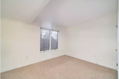 317 5th Avenue #Unit 4, Manistee, MI 49660 - Photo 4