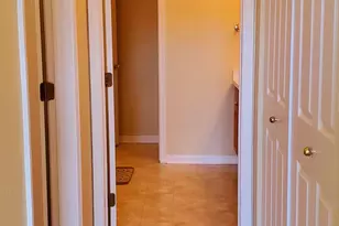 1354 Fox Pointe Cir, Ann Arbor, MI 48108 - Photo 22
