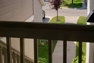 1354 Fox Pointe Cir, Ann Arbor, MI 48108 - Photo 4