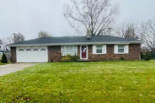 1417 Gerry Dr, Jackson, MI 49202 - Photo 1
