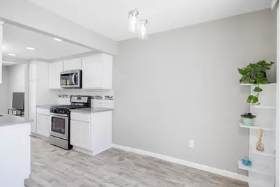 1468 Oakbrook East Drive, Rochester Hills, MI 48307 - Photo 4