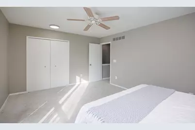 1468 Oakbrook East Drive, Rochester Hills, MI 48307 - Photo 16