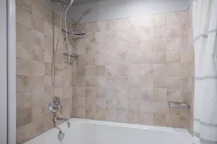 1468 Oakbrook E Dr, Rochester Hills, MI 48307 - Photo 18