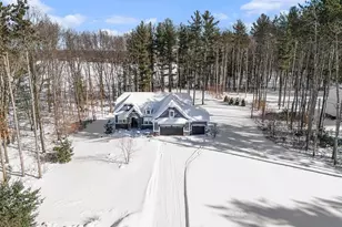 8609 Bentham Ct NE, Rockford, MI 49341 - Photo 10