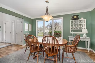 210 Bay Cir Ct, Holland, MI 49424 - Photo 12