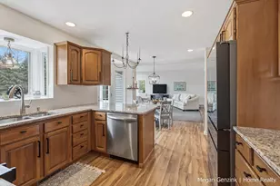 210 Bay Cir Ct, Holland, MI 49424 - Photo 10