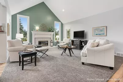 210 Bay Circle Court, Holland, MI 49424 - Photo 4