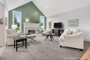 210 Bay Cir Ct, Holland, MI 49424 - Photo 4