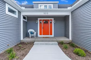 5210 Grande View Ln, Jackson, MI 49201 - Photo 2