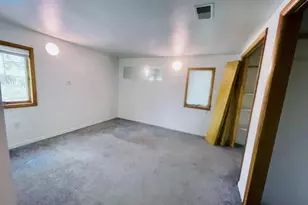 242 Kenneth St, Jackson, MI 49201 - Photo 8