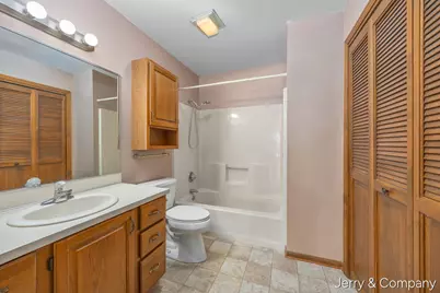 948 Laketown Drive, Holland, MI 49423 - Photo 14