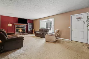 46574 33rd St, Paw Paw, MI 49079 - Photo 6