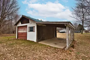 1718 Barron Lake Rd, Niles, MI 49120 - Photo 10