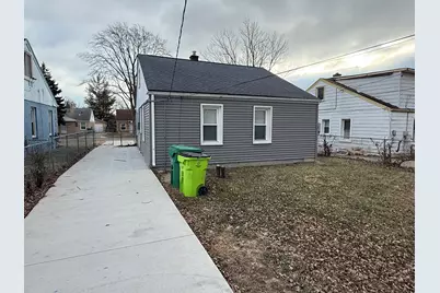 22765 Rosalind Avenue, Eastpointe, MI 48021 - Photo 2
