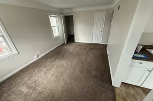 22765 Rosalind Ave, Eastpointe, MI 48021 - Photo 4
