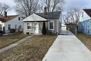 22765 Rosalind Ave, Eastpointe, MI 48021 - Photo 1