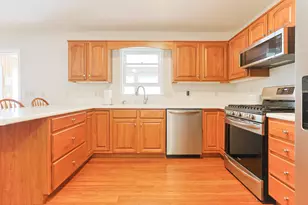 1005 Winchester Ct, Niles, MI 49120 - Photo 8