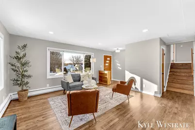 918 S Broas Street, Belding, MI 48809 - Photo 4