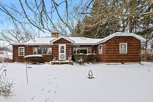 3633 Lakeshore Dr, Saint Joseph, MI 49085 - Photo 2