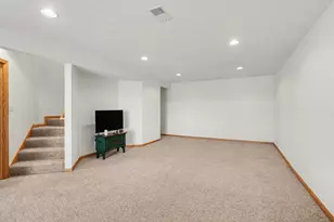 38 W Scotts Dr, Holland, MI 49424 - Photo 6