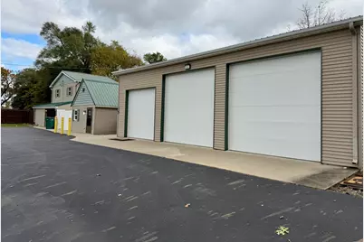 396 & 398 N 20th Street, Springfield, MI 49037 - Photo 2