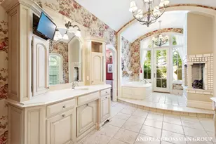 1933 S Shore Dr, Holland, MI 49423 - Photo 46