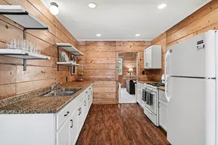 175 Woodrow Ave S, Battle Creek, MI 49015 - Photo 8