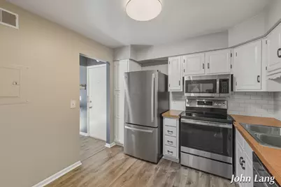 2759 Leonard Street NW #B 10, Grand Rapids, MI 49504 - Photo 10