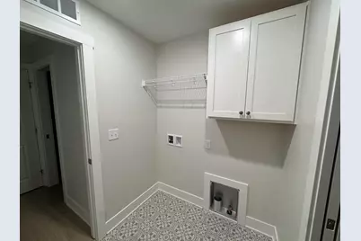 1573 N Village Circle, Kalamazoo, MI 49009 - Photo 8