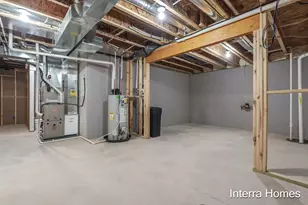 1573 N Village Cir, Kalamazoo, MI 49009 - Photo 24