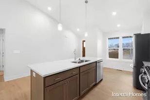 1573 N Village Cir, Kalamazoo, MI 49009 - Photo 6