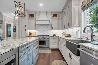 303 Terry Avenue, Rochester, MI 48307 - Photo 6