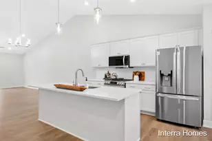 1575 N Village Cir, Kalamazoo, MI 49009 - Photo 4