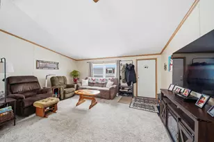 809 Missouri River Dr, Adrian, MI 49221 - Photo 6