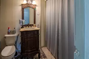 712 S Lagrave St, Paw Paw, MI 49079 - Photo 12