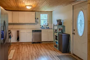 712 S Lagrave St, Paw Paw, MI 49079 - Photo 4