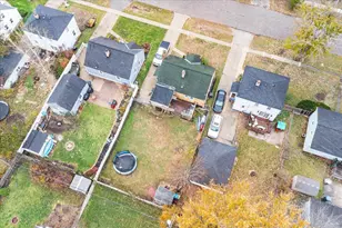 2690 Pinehurst Rd, Norton Shores, MI 49441 - Photo 28