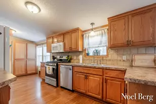 340 E River Rd, Muskegon, MI 49445 - Photo 8