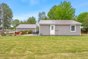 2058 N White Birch Dr, Mears, MI 49436 - Photo 20