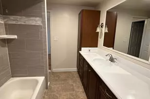 2184 Cumberland Dr, Troy, MI 48085 - Photo 20