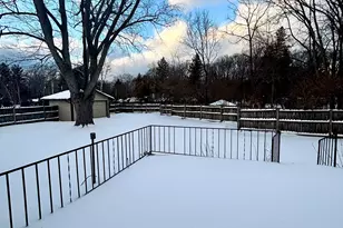 325 Winwood Ave, Saint Joseph, MI 49085 - Photo 4