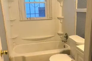 17432 Mackay St, Hamtramck, MI 48212 - Photo 2