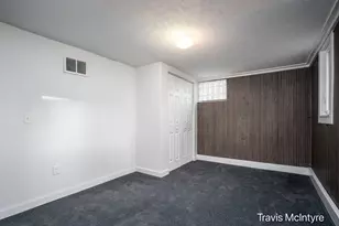 2053 SE Paris Ave, Grand Rapids, MI 49505 - Photo 22